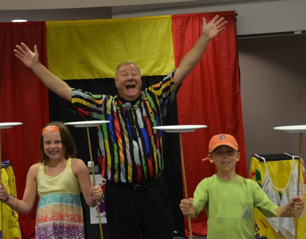 Plate-Smiling-Kids-no-date